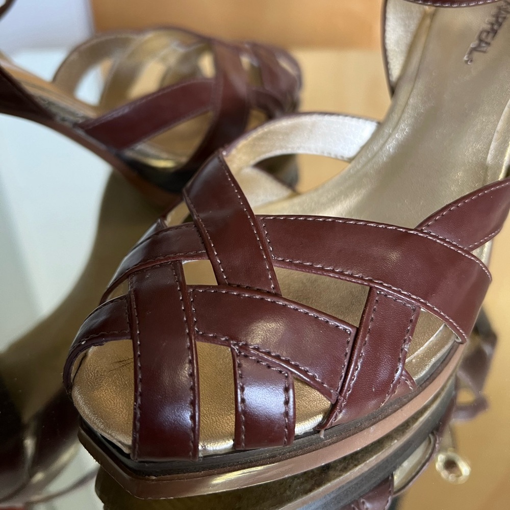 Peep toe heels